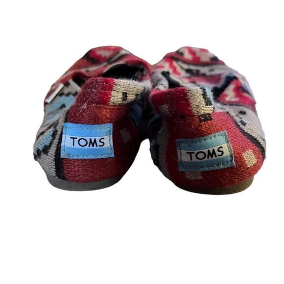 TOMS Aztec print red, black, white and blue flats women’s size 6 - Picture 4 of 7